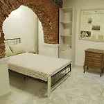 Center Detached * صوفيا