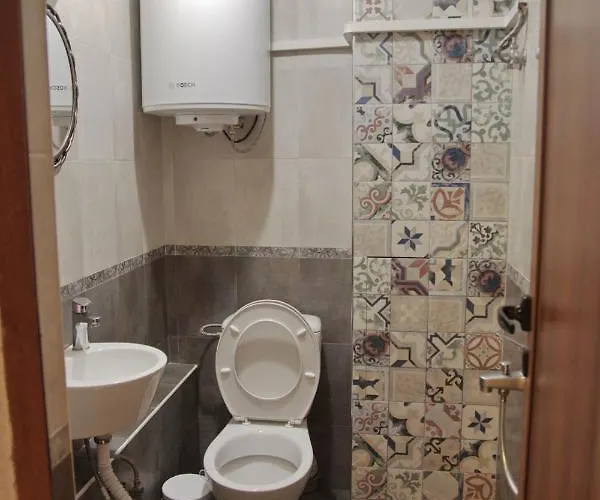 Center Detached Sofia