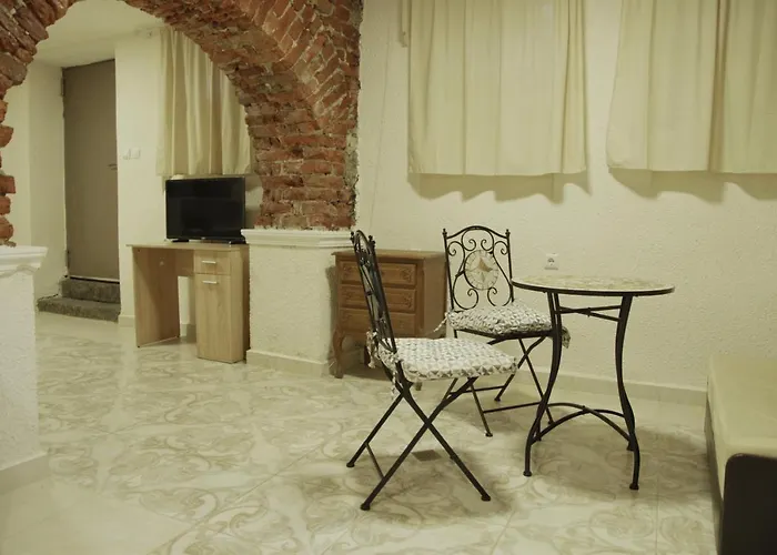 Center Detached Sofia